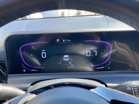 Used 2025 Kia Seltos S image 40