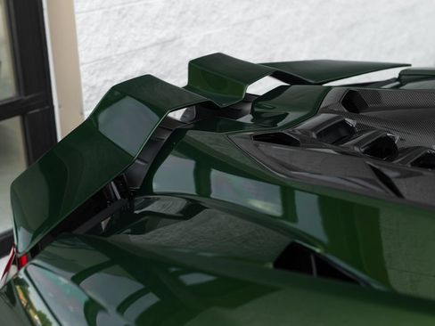 Used 2026 Lamborghini Revuelto AWD/4WD image 23