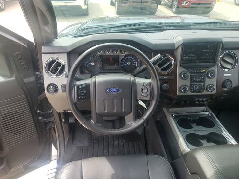 Used 2016 Ford F250 Lariat w/ Chrome Package AWD/4WD image 18