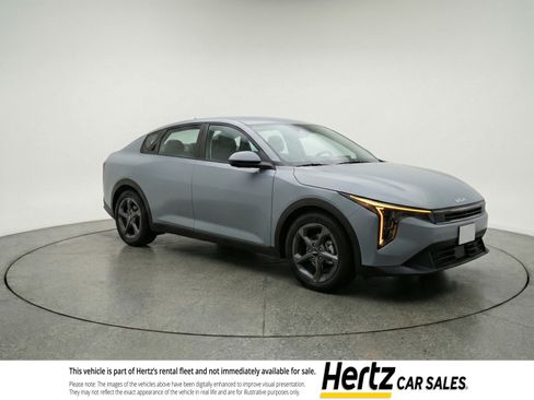 Used 2025 Kia K4 FWD image 1