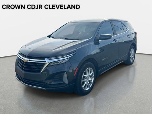 Used 2022 Chevrolet Equinox LT w/ Driver Convenience Package FWD image 1