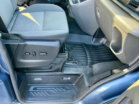 Used 2024 Ford Transit 350 XLT image 34