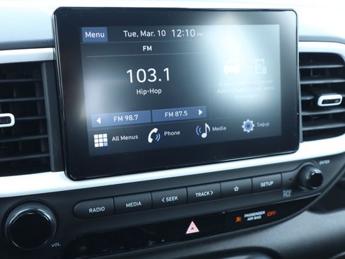 New 2026 Hyundai Venue SEL FWD image 4