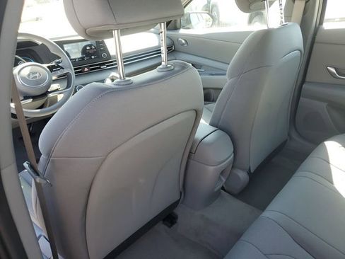 New 2026 Hyundai Elantra SE image 13