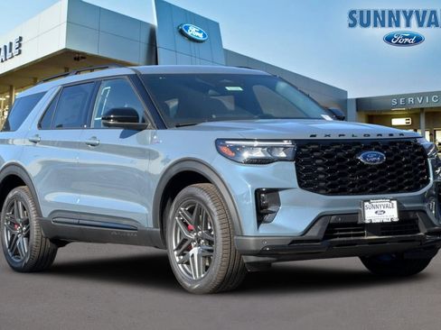 New 2025 Ford Explorer ST-Line w/ ST-Line Street Pack image 1