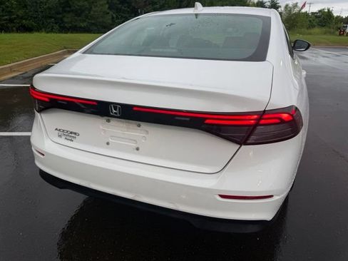 Used 2024 Honda Accord EX image 5