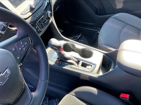 Certified 2023 Chevrolet Equinox RS image 16