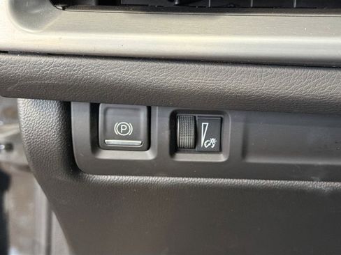 Certified 2024 Cadillac XT4 Sport AWD/4WD image 10