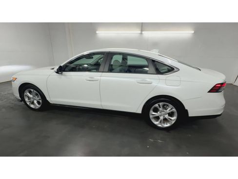 Used 2023 Honda Accord LX image 6