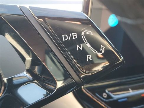 Certified 2023 Volkswagen ID.4 Pro S image 28