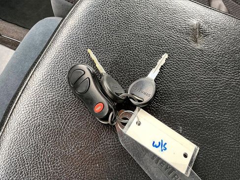 Used 2005 Dodge Ram 1500 Truck SLT image 32