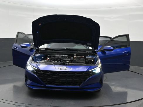 Used 2023 Hyundai Elantra SEL FWD image 42