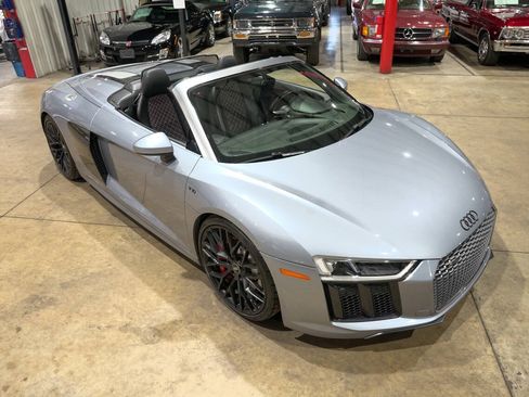Used 2018 Audi R8 V10 w/ Carbon Exterior Package AWD/4WD image 14