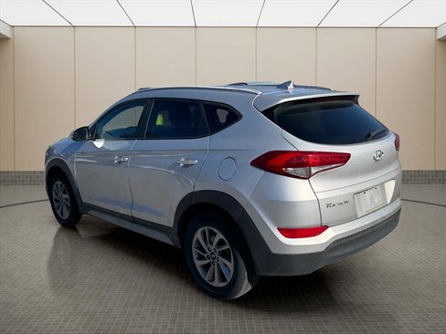 Used 2017 Hyundai Tucson SE Plus image 4