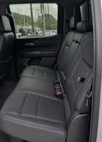 Used 2024 GMC Sierra 2500 Denali w/ Denali Reserve Package AWD/4WD image 9