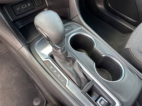 Certified 2024 Chevrolet Equinox LT image 19