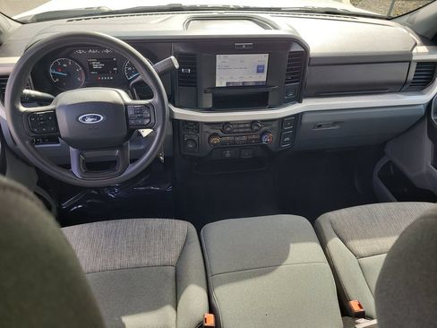 Used 2025 Ford F250 XLT AWD/4WD image 14