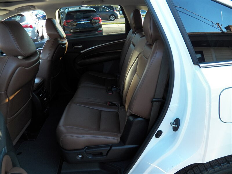 Used 2018 Acura MDX w/ Technology Package AWD/4WD image 11