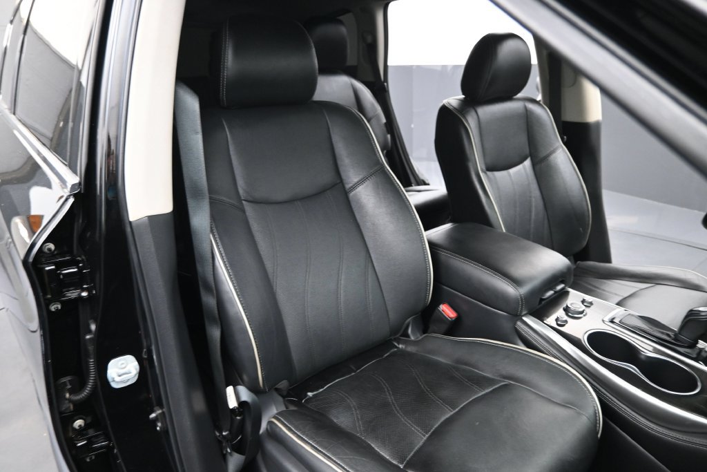 Used 2020 INFINITI QX60 Luxe w/ Essential Package FWD image 24