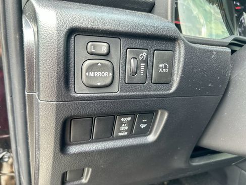 Used 2024 Toyota 4Runner TRD Off-Road AWD/4WD image 14