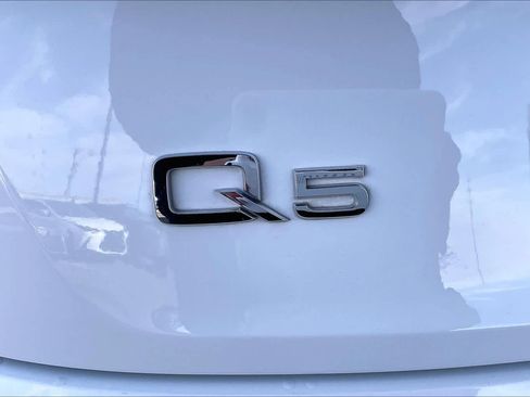 Used 2023 Audi Q5 2.0T Premium image 30