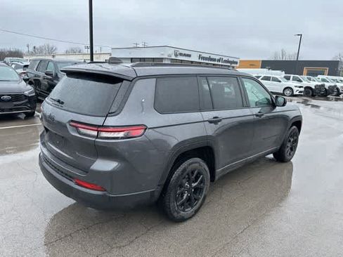 Used 2024 Jeep Grand Cherokee L Altitude image 22