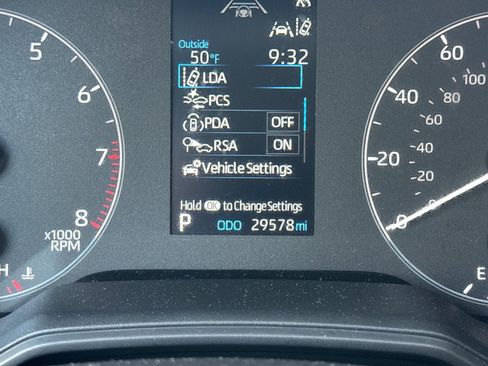 Used 2024 Toyota Corolla LE image 25