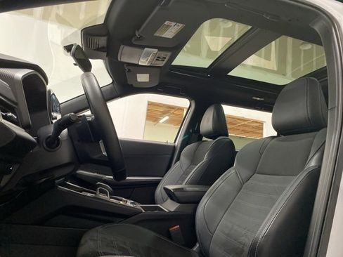 Used 2024 Mitsubishi Outlander Ralliart image 28