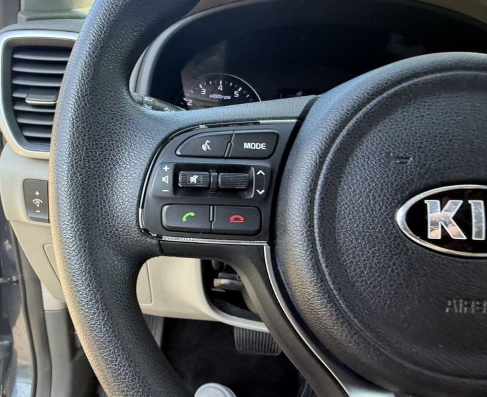 Used 2017 Kia Sportage LX FWD image 19