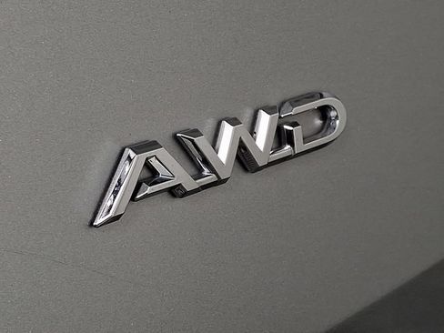 Used 2024 Toyota Grand Highlander AWD image 31