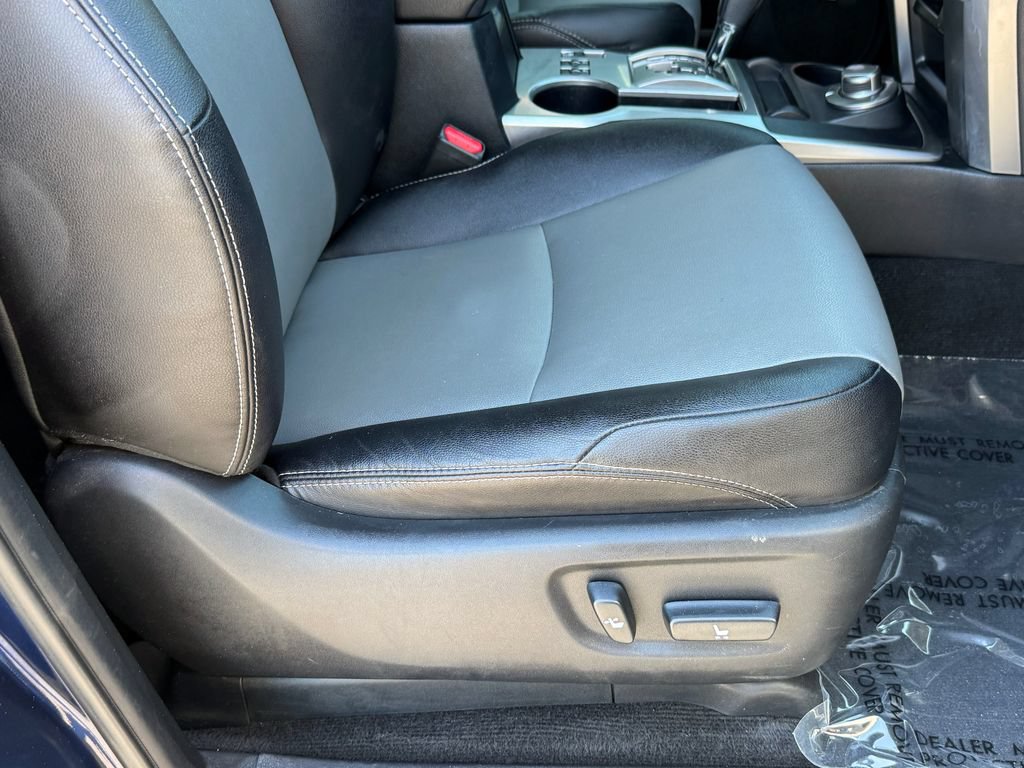 Used 2017 Toyota 4Runner SR5 Premium AWD/4WD image 36