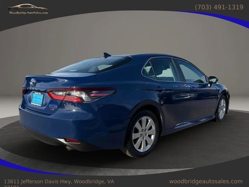 Used 2023 Toyota Camry LE FWD image 4