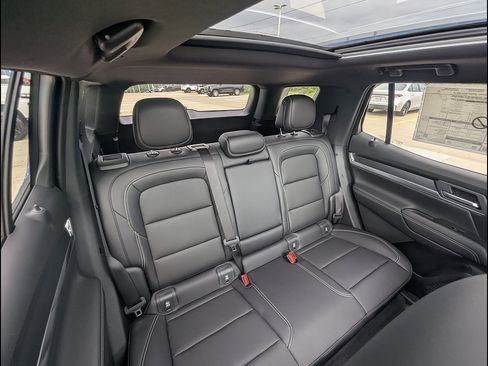 New 2026 GMC Terrain Elevation w/ Elevation Premium Package AWD/4WD image 15