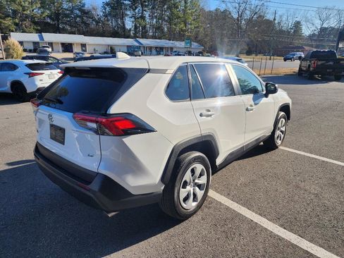 Used 2024 Toyota RAV4 LE image 6