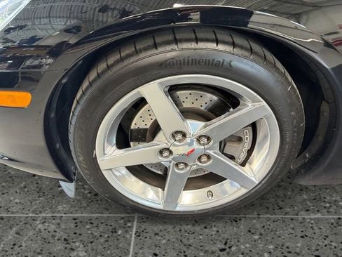 Used 2006 Chevrolet Corvette Convertible w/ Preferred Equipment Group RWD image 28