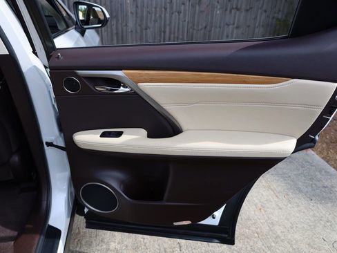 Used 2019 Lexus RX 450hL Luxury image 24