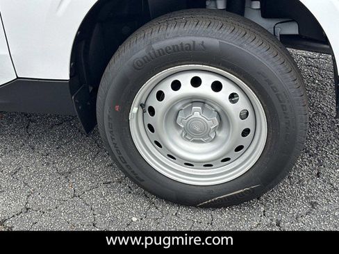 New 2025 Ford Maverick XL image 19