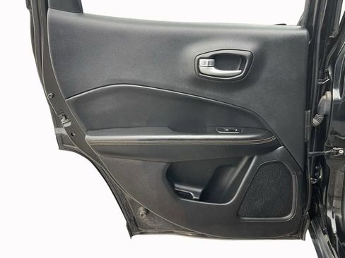 Used 2018 Jeep Compass Limited w/ Navigation Group image 16