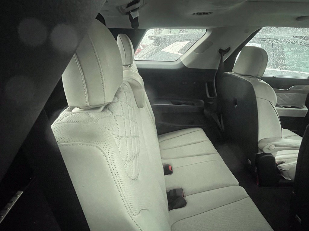 Used 2022 Hyundai Palisade Calligraphy AWD/4WD image 7