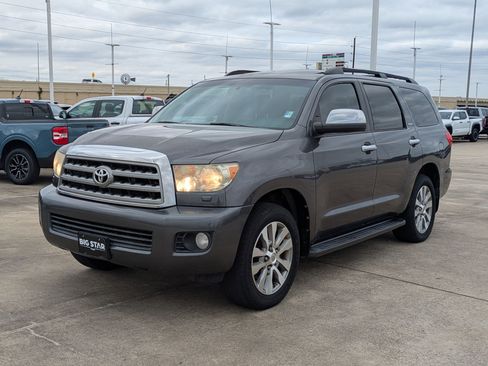 Used 2016 Toyota Sequoia Limited image 8