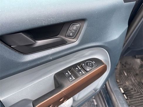 Used 2023 Ford Maverick Lariat w/ Lariat Luxury Package image 11