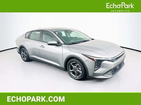 Used 2025 Kia K4 FWD image 1