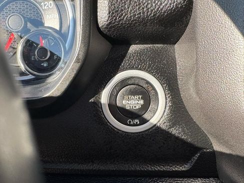 Used 2020 RAM 1500 Big Horn AWD/4WD image 26