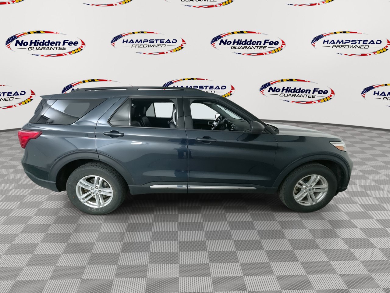 Used 2022 Ford Explorer XLT w/ Equipment Group 202A AWD/4WD image 10