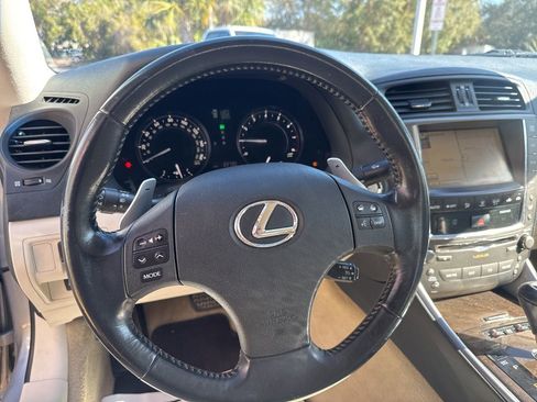Used 2010 Lexus IS 250C image 19