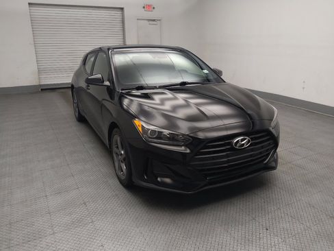 Used 2019 Hyundai Veloster 2.0 FWD image 13