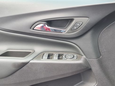 Certified 2024 Chevrolet Equinox LT FWD image 23