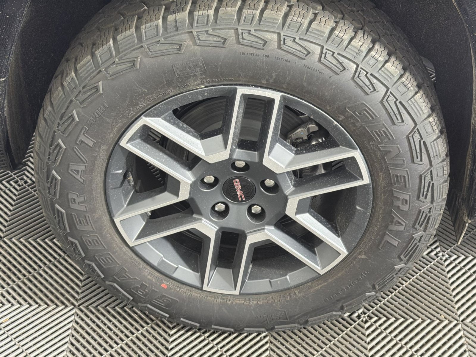 New 2027 GMC Terrain AT4 w/ Convenience Package III AWD/4WD image 12