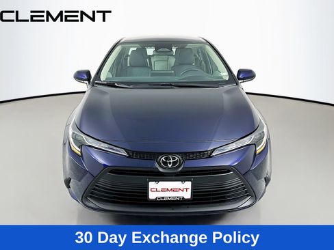Used 2026 Toyota Corolla LE FWD image 3