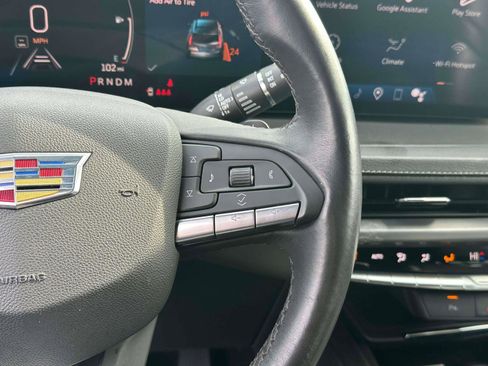 Used 2024 Cadillac XT4 Premium Luxury image 23